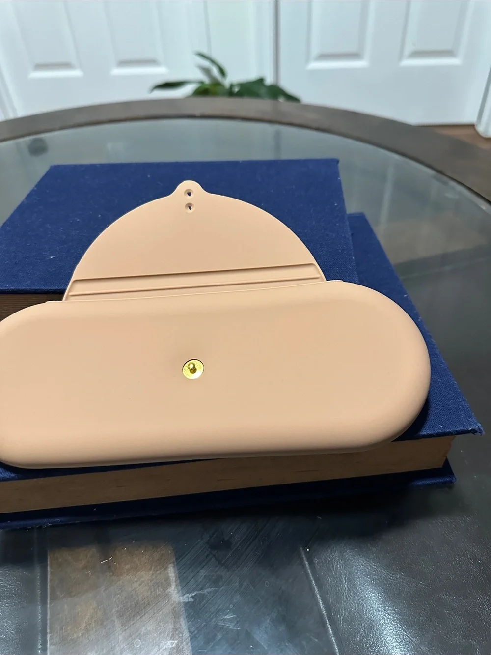 Peach Silicone Travel Makeup Brush Storage Bag